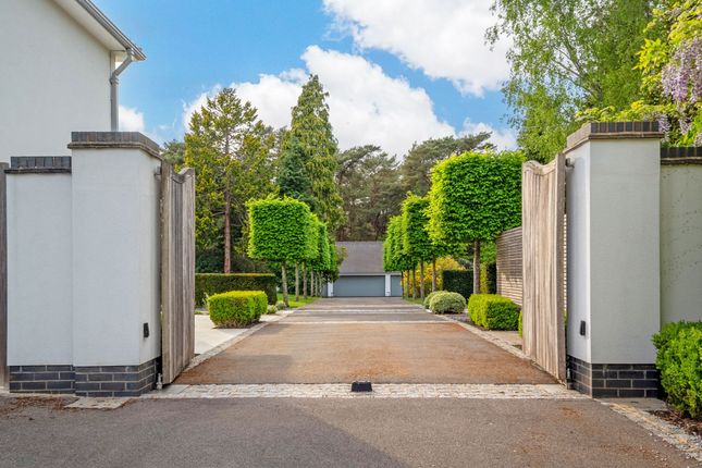 Entrance To Garaging