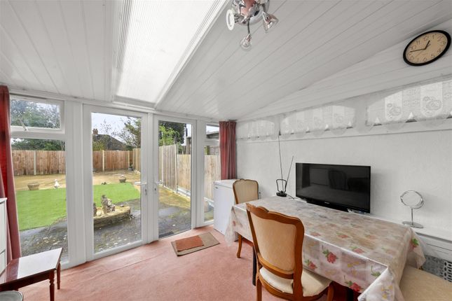 Bungalow for sale in Dukes Avenue, Northolt