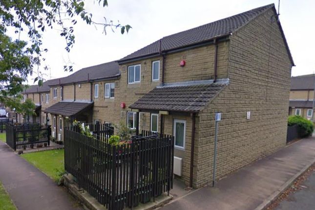 25, Norton Close, Elland photo 3