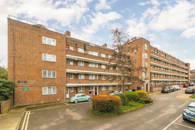 2-bed flat on Flat 40, Constable House, Adelaide Road, London, £390,000