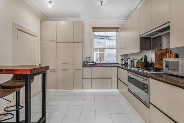 Flat 20, Ilchester Mansions,, Abingdon Road, London photo 4