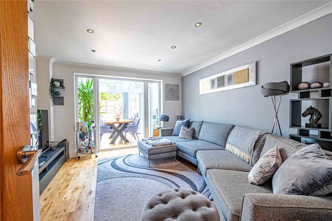 83, Halsey Drive, Hemel Hempstead photo 2