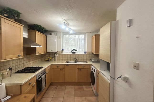 81, Wheatlands, Hounslow photo 3