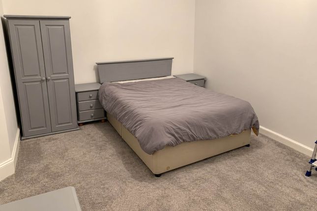 Flat 10 Branton House, Montpelier, Weston-super-Mare photo 4