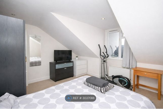 Grovelands Road, London photo 3