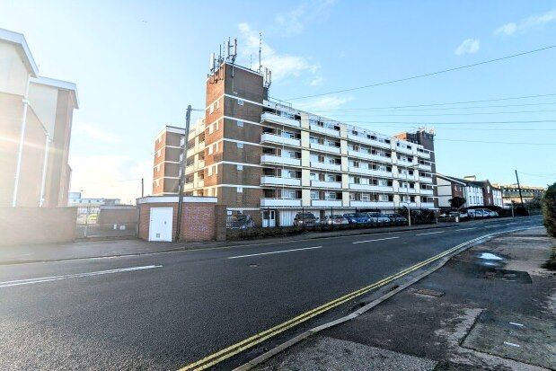 Thumbnail Flat to rent in Annes Court, Hayling Island