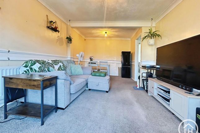 Rosellen, Bay View Gardens, Sheerness photo 2