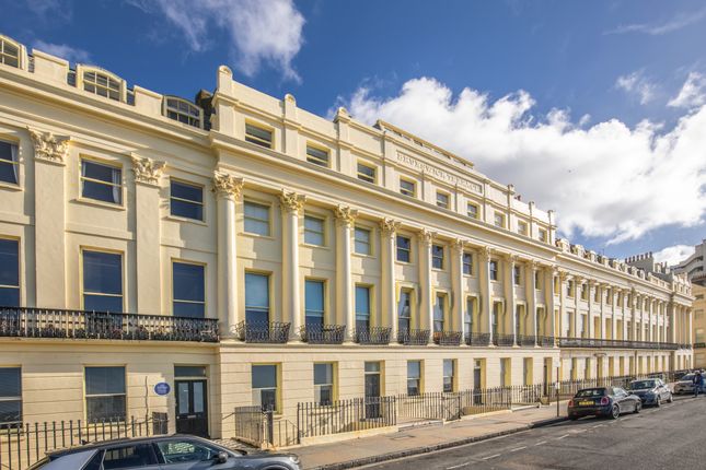 Thumbnail Flat for sale in Brunswick Terrace, Hove