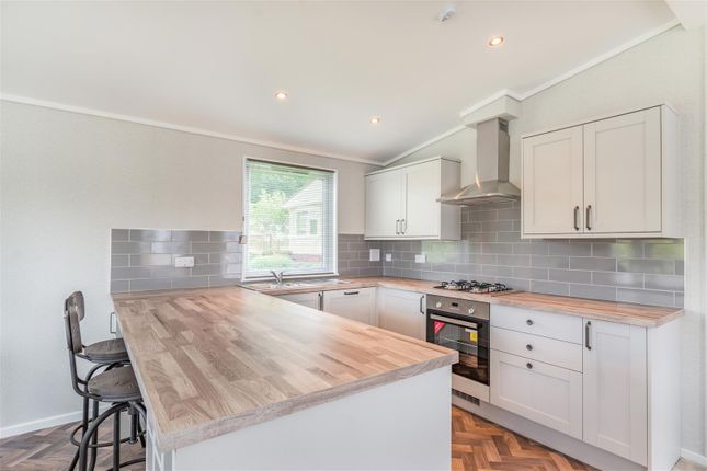 Mobile/park home for sale in Lower Road, East Farleigh, Maidstone