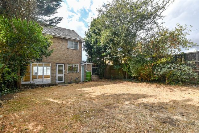 Winchester Drive, Chichester photo 2