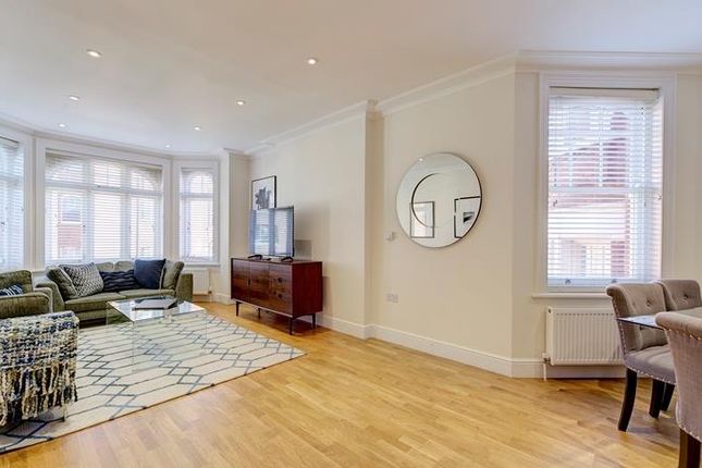 Thumbnail Flat to rent in Hamlet Gardens, Ravenscourt Park, London