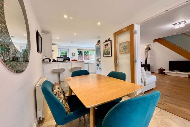 2, THE MEWS, NEWBURY photo 3