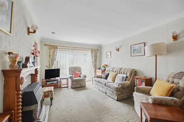 5, Kedleston Close, Nottingham photo 2