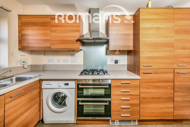 6, Havergate Way, Reading photo 4
