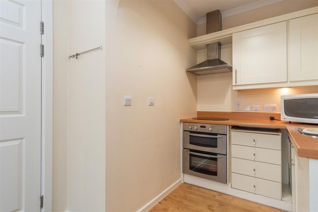 Oakbridge Drive, Chorley photo 3