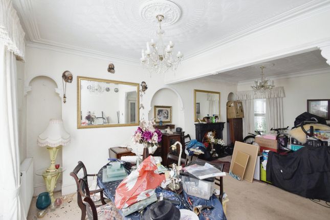 9, Afon Road, Llanelli photo 4