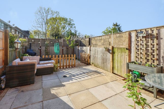 8, Georges Mews, Wimborne photo 2