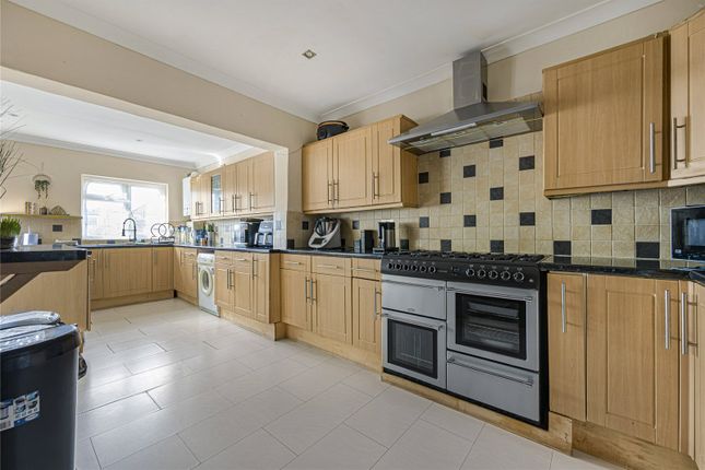 34, Cornwall Avenue, Kent photo 3