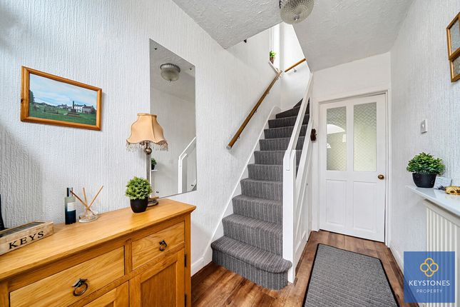 24, Ravenswood Close, Romford photo 2