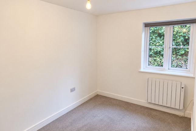 6 Corn Mill Apartments, Blowing House Hill, St Austell photo 5