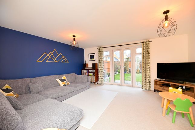 12 Handel Way, Biggleswade photo 2