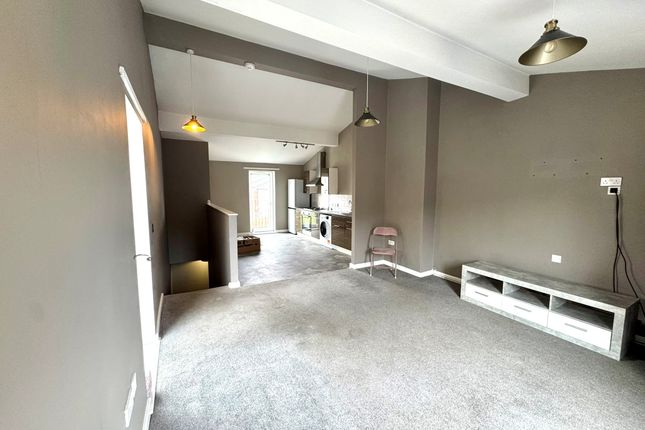 12, Birkenhead photo 5