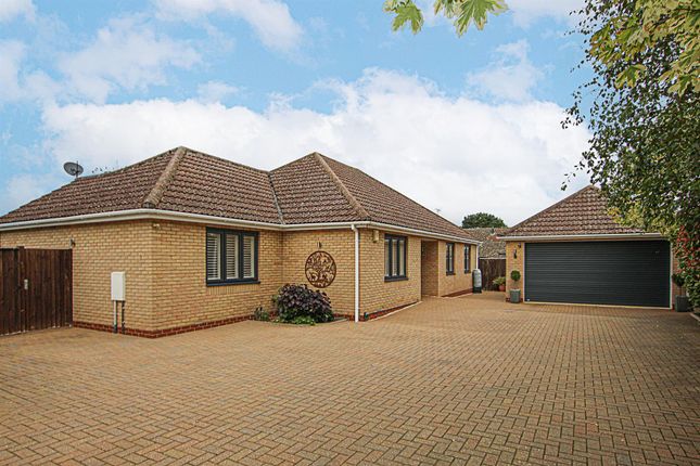 Thumbnail Detached bungalow for sale in Market Street, Fordham, Ely