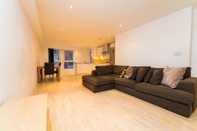 Flat to rent in Naples Street, Manchester