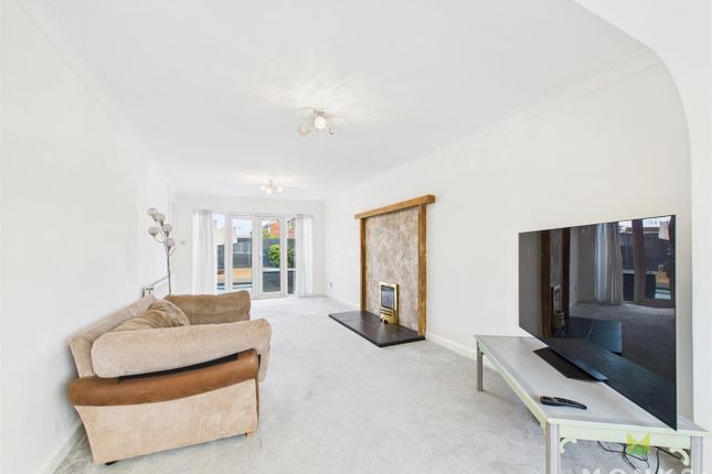 33, Westwood Drive, Shrewsbury photo 2