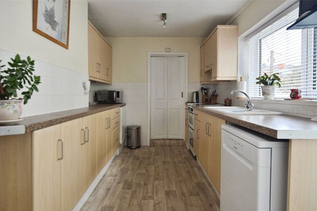 27, Whitleigh Avenue, Devon photo 3