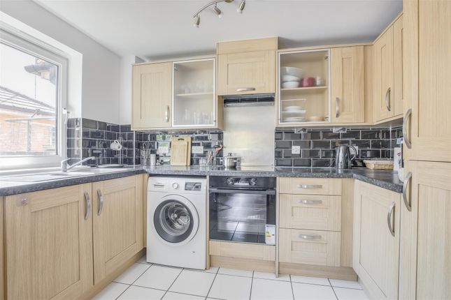 14 Kings View, West End Road, High Wycombe photo 4