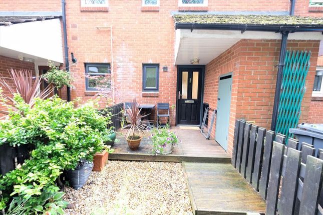 2 bed flat for sale in Stanier Avenue, Eccles, Manchester M30