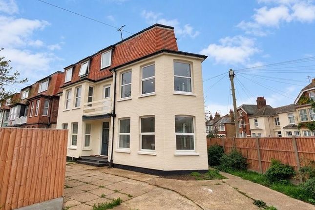 Penfold Road, Clacton-On-Sea photo 2