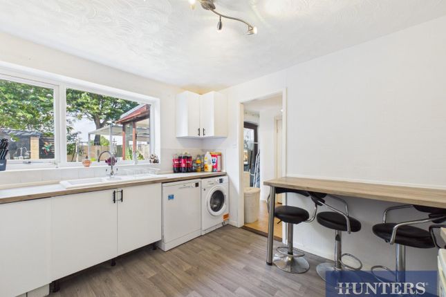 79, Burstall Hill, Bridlington photo 3