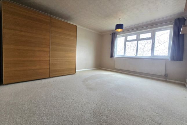 Flat 6, Orchard House,, Ellison Way, Tongham photo 4