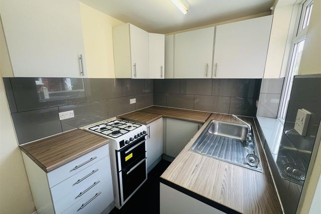 19, Erdington Road, Atherstone photo 5