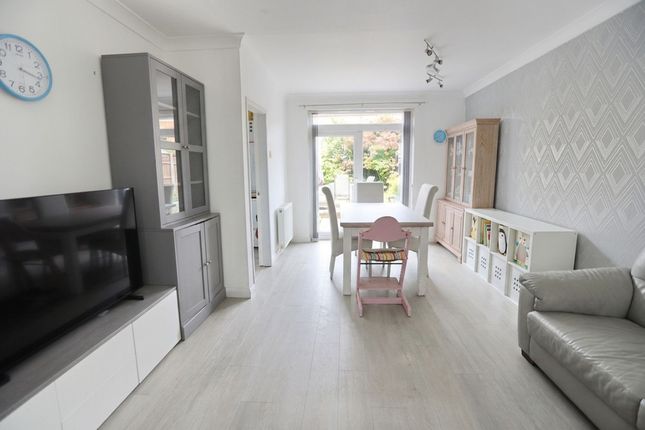 11 Hindburn Close, Manchester photo 4