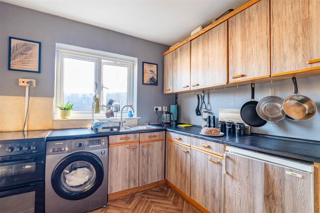 73A, Cliffe Drive, Chorley photo 3