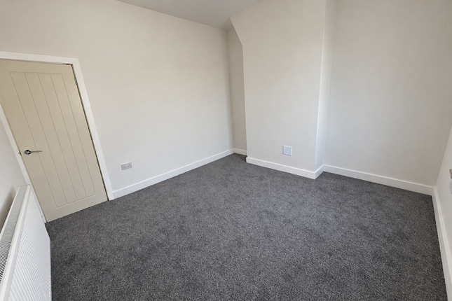 47 Emily Street, St. Helens photo 4