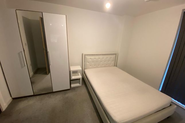 107, Block B, Downtown, Woden Street, Salford photo 3