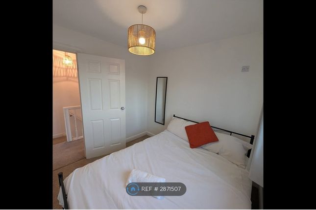 Hawthorn Crescent, Durham photo 5