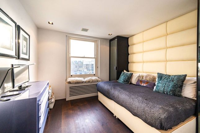 Maisonette for sale in Westbourne Grove, Notting Hill, London