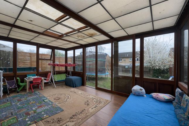 43, Cantle Avenue, Milton Keynes photo 3