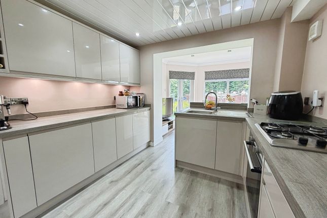 17, Lochearnhead Road, Stepps photo 3