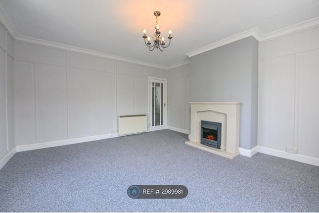Flat, Grange Court Grange St, St Albans photo 2