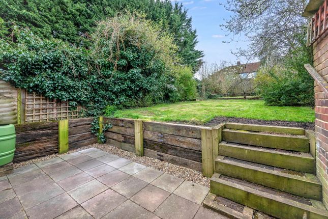 17, Pomfret Road, Canterbury photo 2