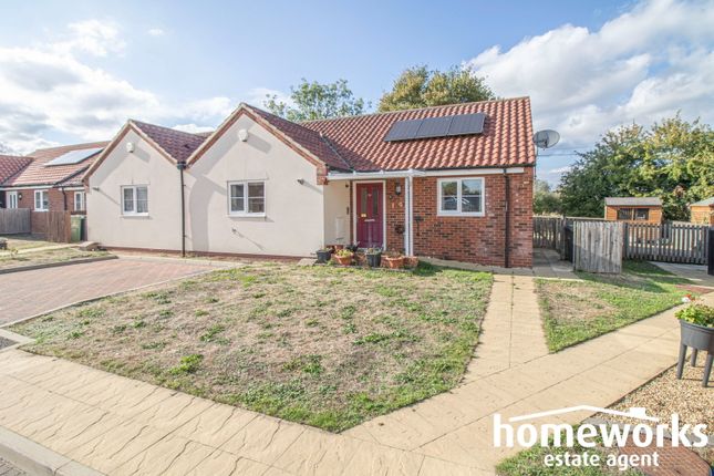 2-bed bungalow on 19, Jasmine Walk, Dereham, £220,000