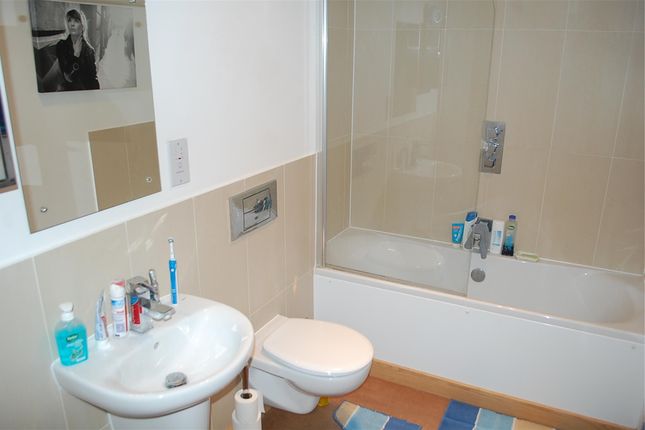 Flat, 78, Canon Court, WALLINGTON photo 2