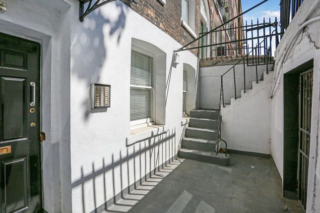 Room 15, 78, Guilford St, London photo 4