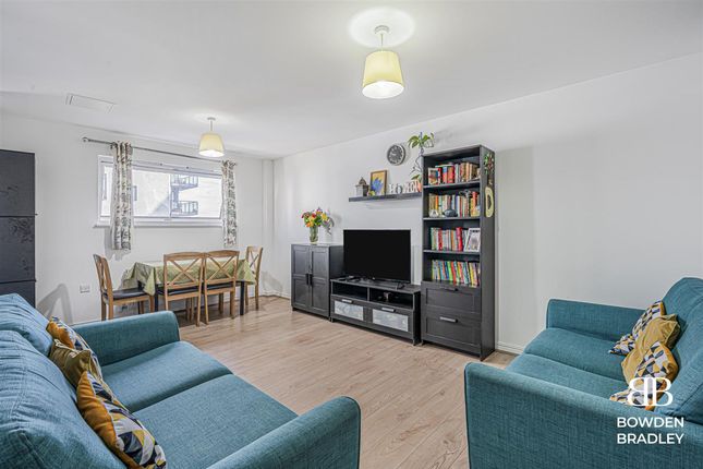 2-bed flat on Flat 16, Choice View Centreway Apts Axon Place, Ilford, £240,000